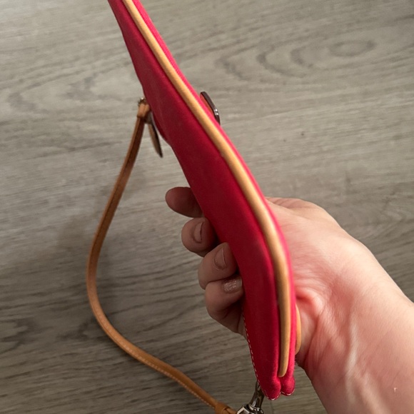 Coach Vintage Hamptons Red Canvas Wristlet Clutch - Picture 10 of 10